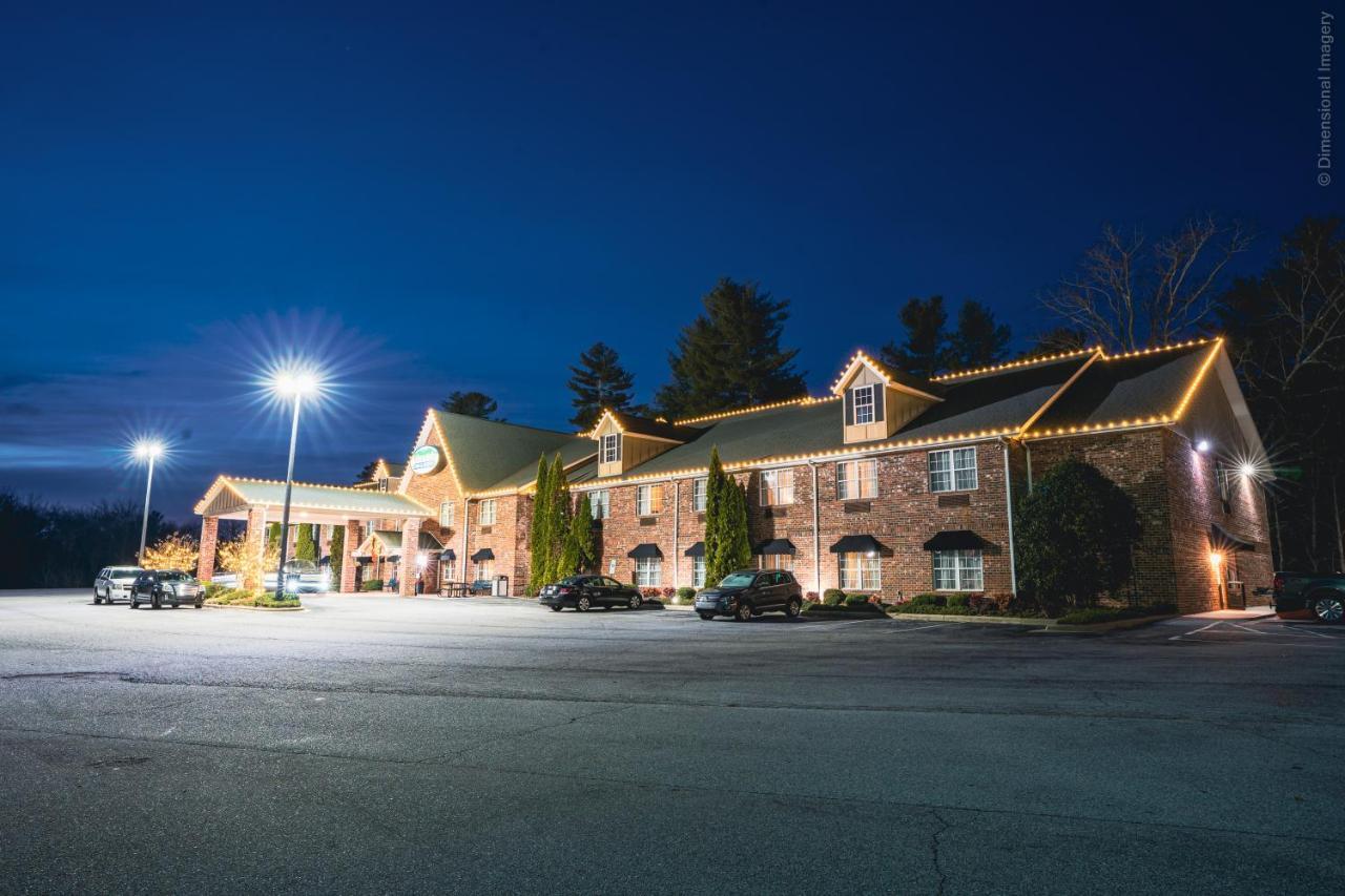Mountain Inn & Suites 弗拉特罗克 外观 照片